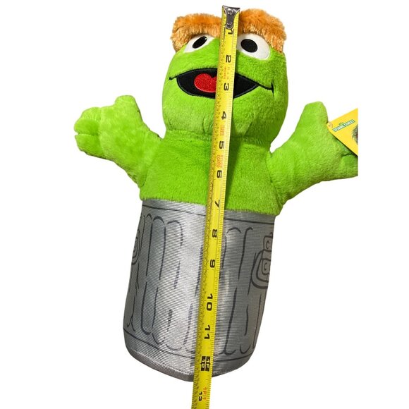 Oscar The Grouch Plush Toy In Trash Can Design For Ages 18+ Months By Sesame Str - Picture 9 of 12